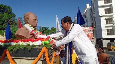 AMC Mayor paid tribute to Iswar Chandra Vidyasagar. TIWN Pic Sep 26